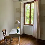 La Colline Aux Licornes Bed & Breakfast