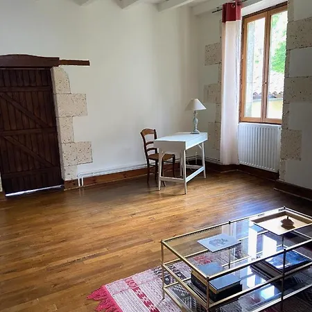 Bed & Breakfast La Colline Aux Licornes *