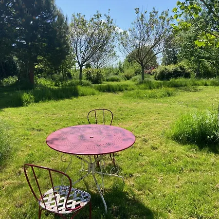 La Colline Aux Licornes 住宿加早餐酒店 3*