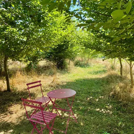 La Colline Aux Licornes 住宿加早餐酒店